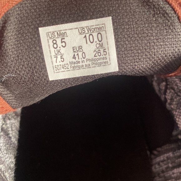 New Vans off the wall skater shoes - Picture 4 of 5